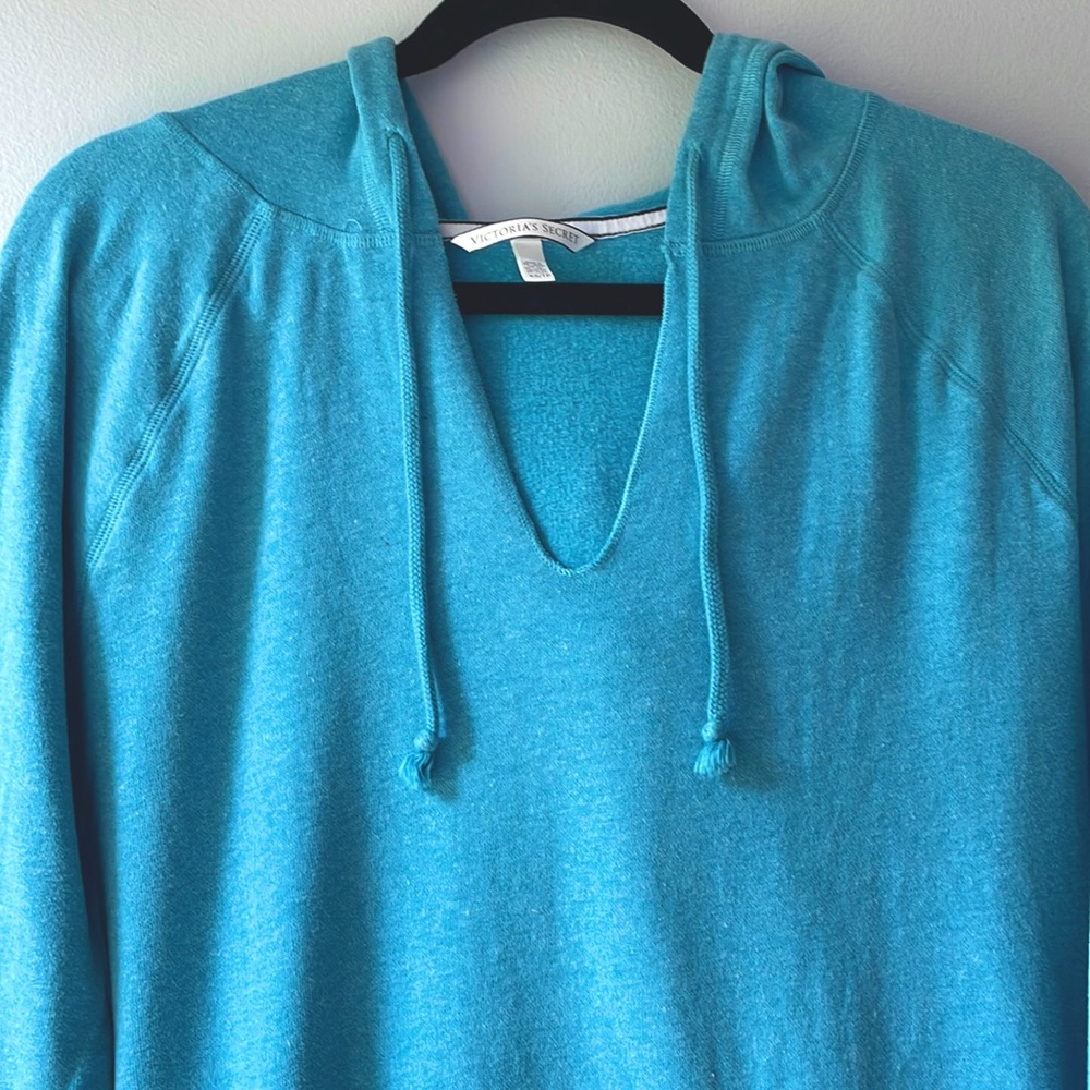 VS Hoodie